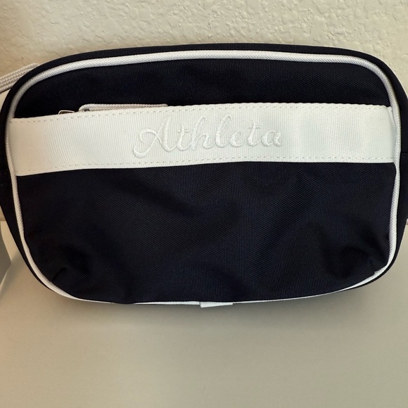 Athleta Large All About Canvas Belt Bag - Picture 4 of 7